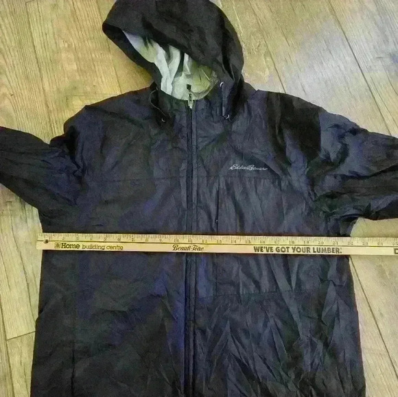 EDDIE  BAUER mens Medium Black, light spring/fall Nylon jacket - Picture 7 of 15